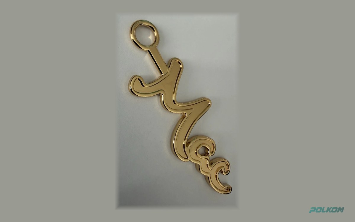 Large Metal Pendant in the Shape of a Script Logo – 12 cm, Glossy Gold