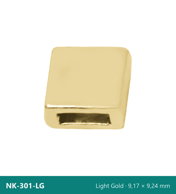 Метален накрайник плосък, квадратен NK-301-LG – Light Gold, 9,17 × 9,24 mm